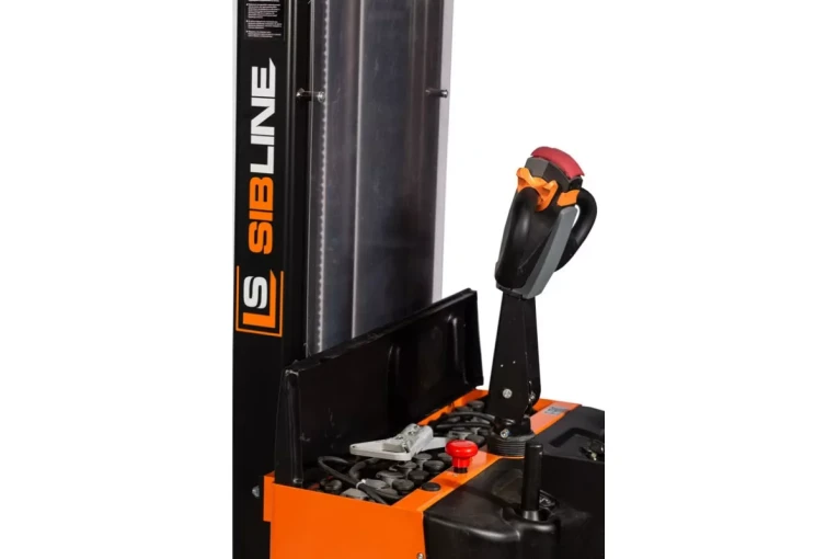 Штабелер электрический самоходный с платформой 1,5 т - 5,6 м Вилы: 1150 , АКБ Свинцово - кислотная, CL1556W SIBLINE купить в Смоленске Штабелер электрический самоходный с платформой 1,5 т - 5,6 м Вилы: 1150 , АКБ Свинцово - кислотная, CL1556W SIBLINE купить в Смоленске