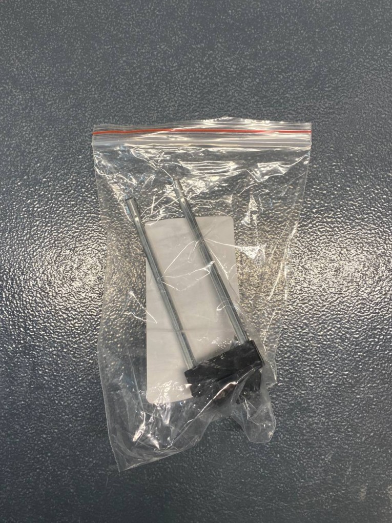 Крючок двойной 100 мм купить в Смоленске