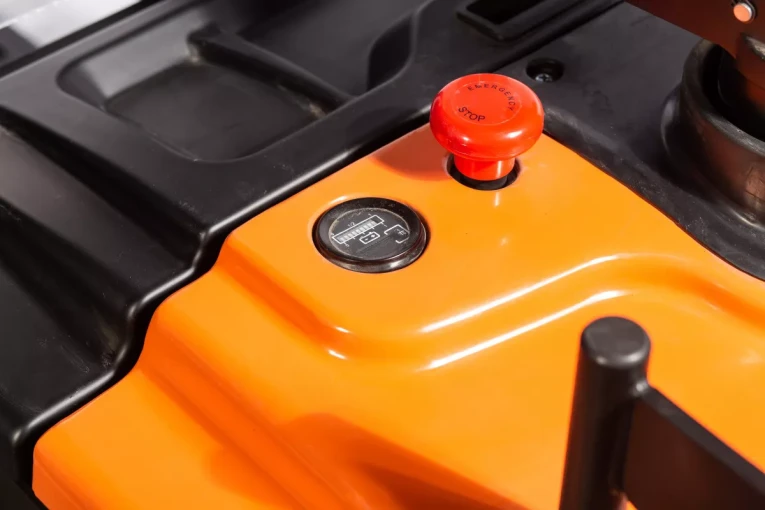 Штабелер электрический самоходный 1,6 т - 3,6 м Вилы: 1150 , АКБ Свинцово - кислотная, CL1636GA SIBLINE купить в Смоленске