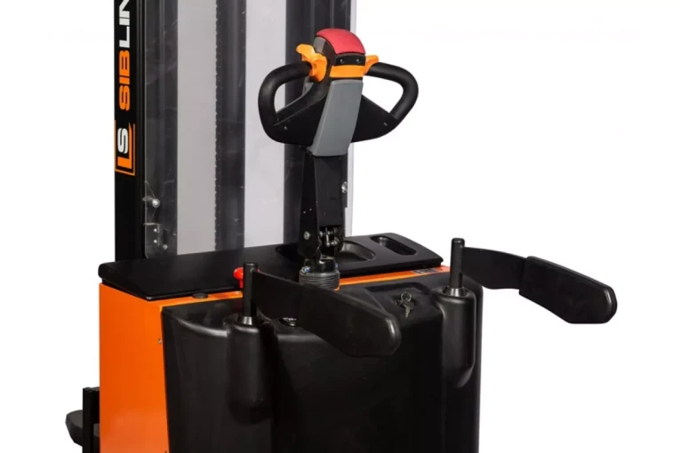 Штабелер электрический самоходный с платформой 2 т - 4,5 м Вилы: 1150 , АКБ Свинцово - кислотная, CL2045W SIBLINE купить в Смоленске